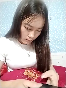 Chat XXX en directo de little-green-sprout