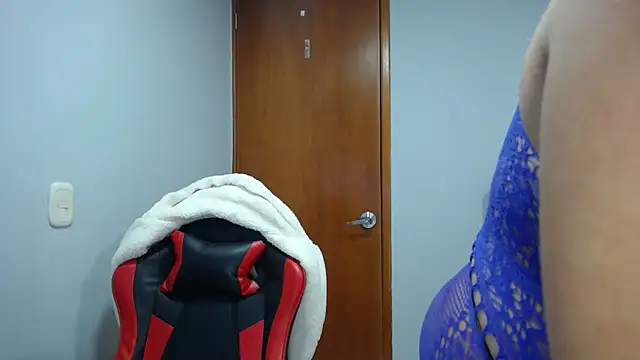 Chat +18 de Ursulawhite69 ao vivo