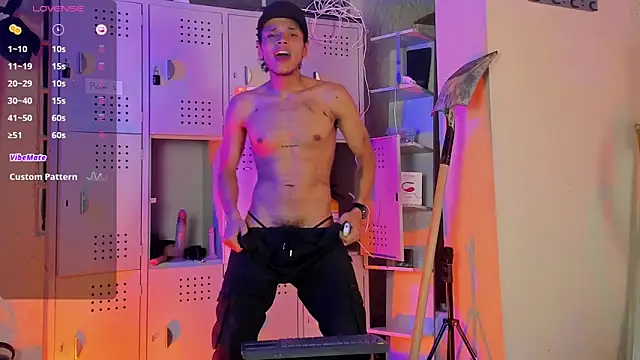 Alejandroo_Montenegro 라이브 XXX 채팅