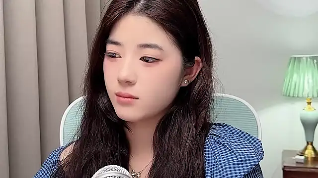 Nicole20266 现场XXX聊天