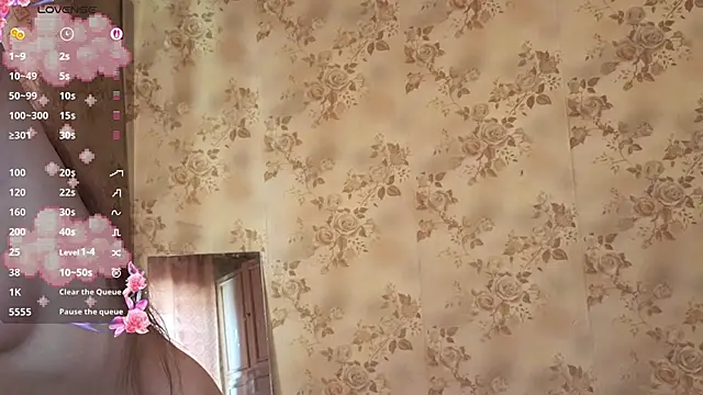 QutieDaSweet's Live XXX Chat