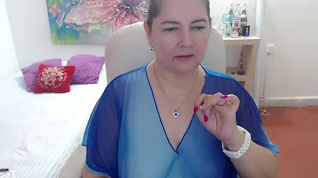 leonela_69's Live XXX Chat