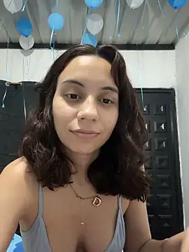 Show de Nicole_Cute04 na webcam