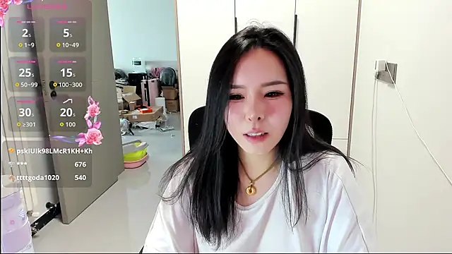 xixiya888 即時 XXX 聊天