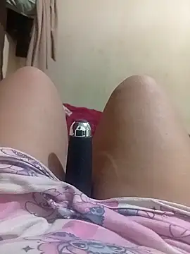 Ravena2290 即時 XXX 聊天