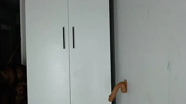 Pokazy przed kamerką – Loyal_Sashaa