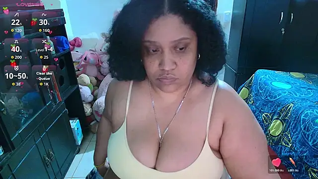 millaroberts: онлайн-секс-чат