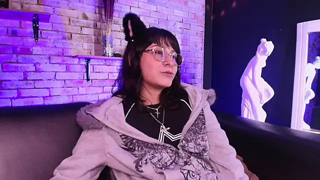 Chat XXX en directo de kitty_malach