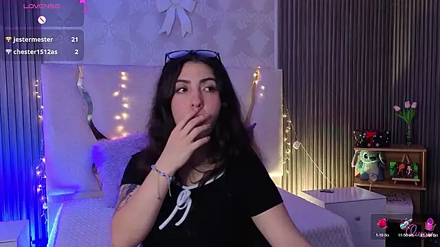 Ixchel_tay's Live XXX Chat