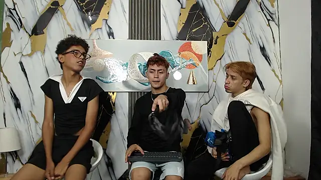 VERY_HOT_GUYS' Live XXX Chat