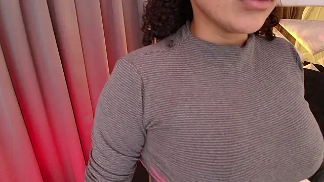 Chat XXX en directo de Samy_Latin_