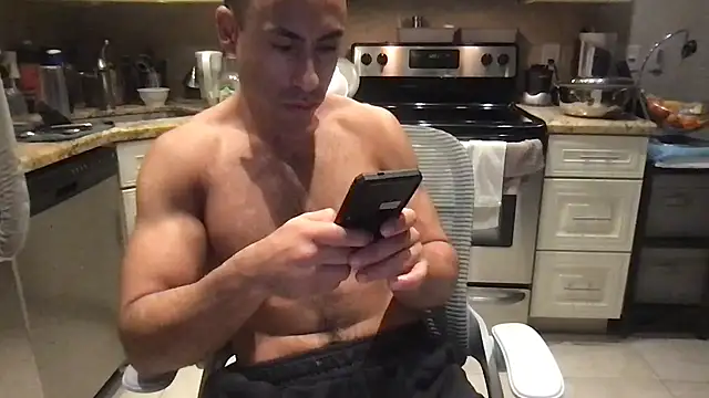 BigGuyMuscle: вебкам-шоу