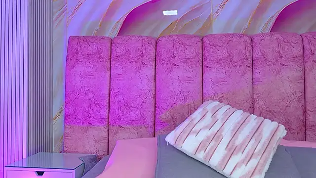 emmacurvy élő XXX-chatje