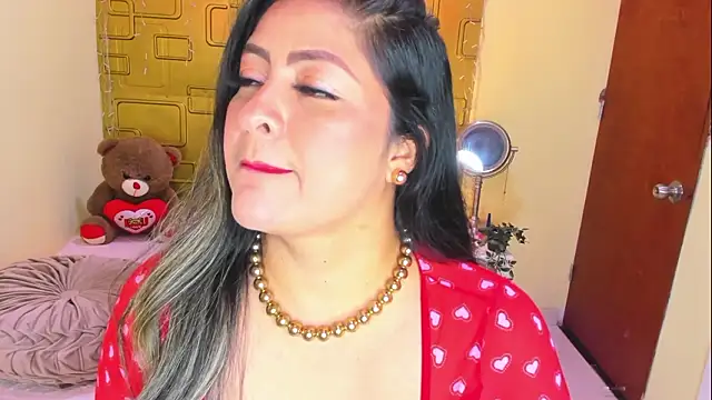 Julia_Haye Live XXX-chat