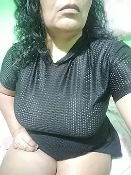 Amarantha25: онлайн-секс-чат