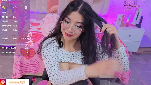 Živý XXX chat MARIANA_TAY1