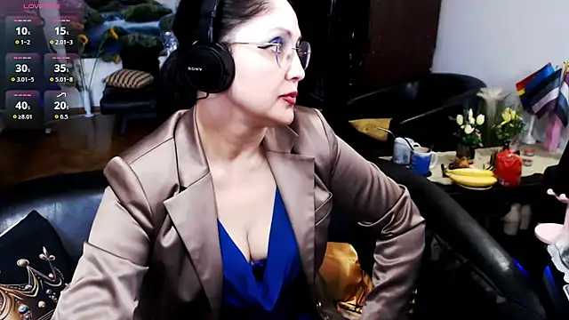 Imperatriza Adlı Modelin Canlı XXX Sohbeti