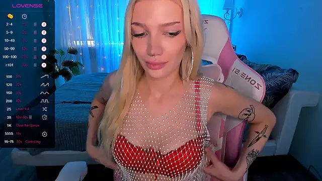 AnyaTaylor_: онлайн-секс-чат