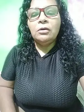 Amarantha25 live XXX chat