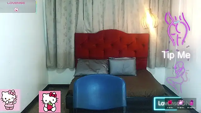 luisa__torres: διαδικτυακό σόου στην κάμερα