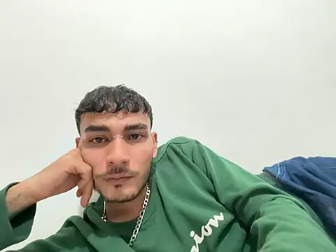 Velvet_man Chat XXX in diretta