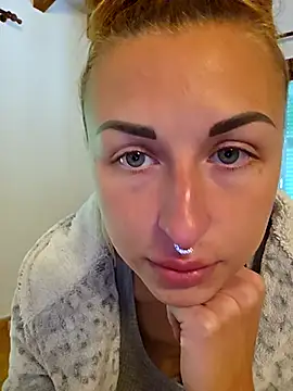 Chat XXX en directo de kylie_blck