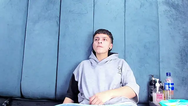 Megan_Thompson_ Live XXX-chat