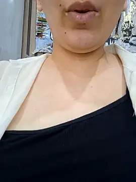 แชท XXX สดของ Emi_hot1