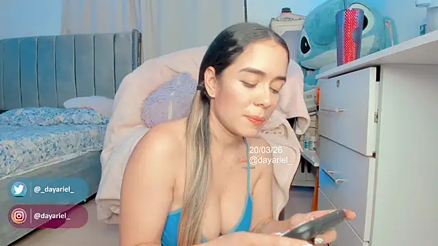 Yellowranger1 Live XXX-Chat