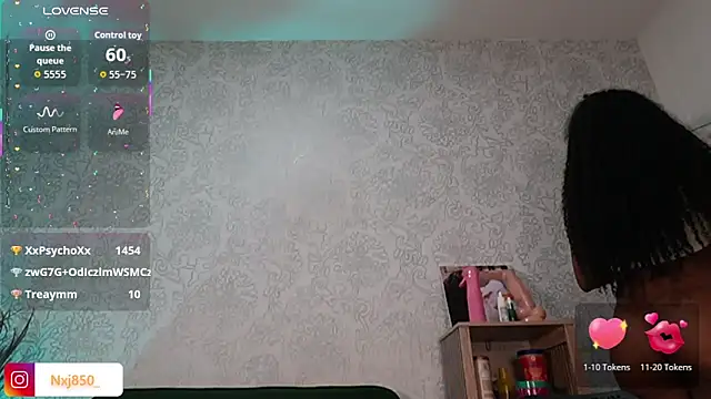 HOTBLACKANDWHITE2: онлайн-секс-чат