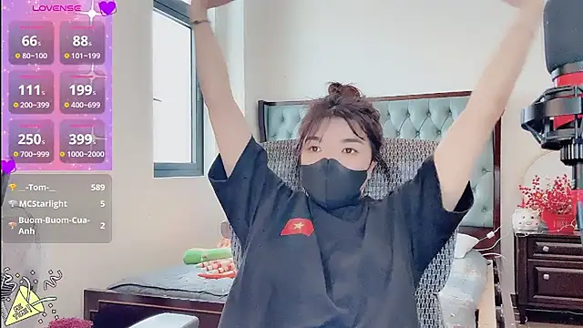 Caryln-Bun's Live XXX Chat