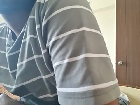 Czat XXX na żywo – young-hairy-jon