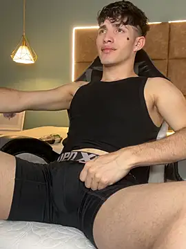 Czat XXX na żywo – AlejooTwink