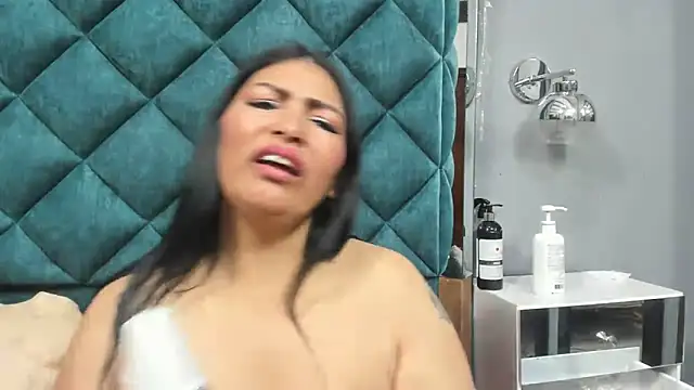 Živý XXX chat PENELOPELEWISs