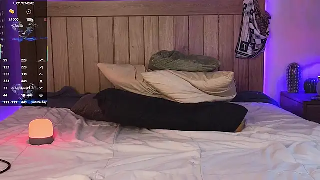 Czat XXX na żywo – Xander_Card