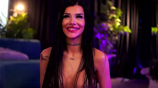 ChicaOra 即時 XXX 聊天