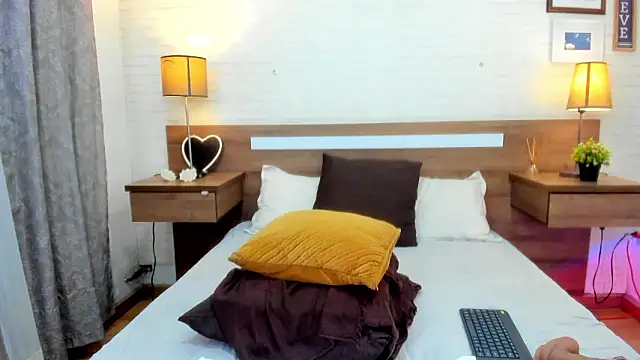 JenniferAuriston 即時 XXX 聊天