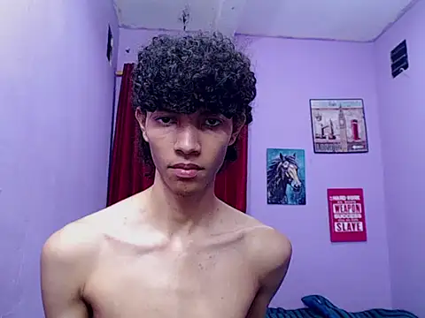 bigcock_twinks 网络视讯表演