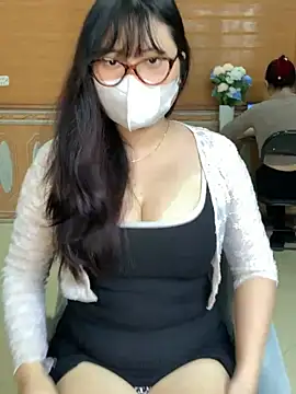 hide_from_colleagues Live XXX Chat