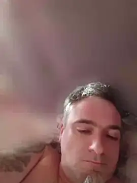 wifesfuckerpu's Live XXX Chat