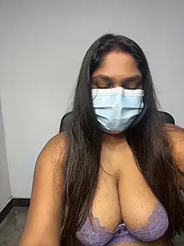 Sweet_Melon96 élő XXX-chatje