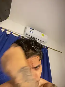 Kriss_Edwards Adlı Modelin Web Kamerası Şovu