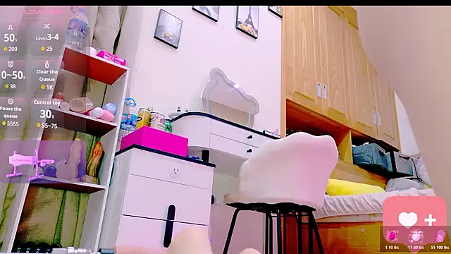 _Aria_Moonie élő XXX-chatje