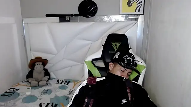 Chat XXX en directo de Street_poemm_