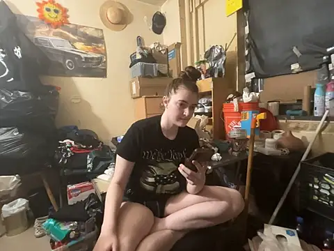 XXX chat uživo modela Snowbunnycake_131