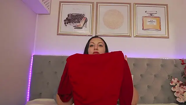 BustyEva_ Chat XXX in diretta