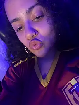 Chat XXX ao vivo de demonaughtyyy