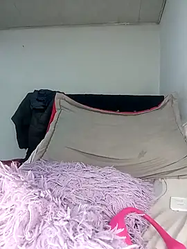 Emily_Rouse23 现场XXX聊天