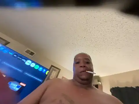 DaddySmooth live XXX chat