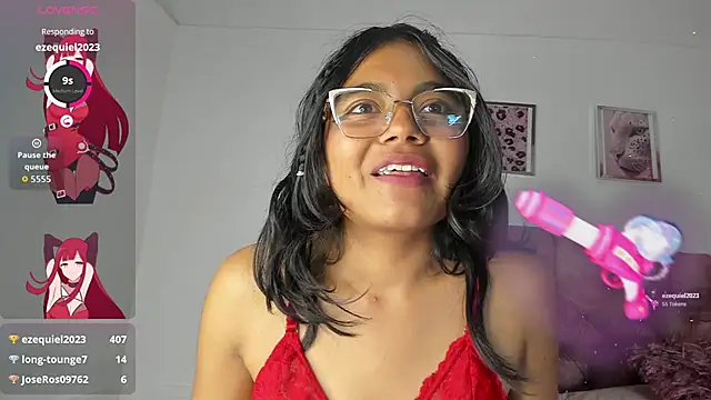 luna_velveth লাইভ XXX চ্যাট